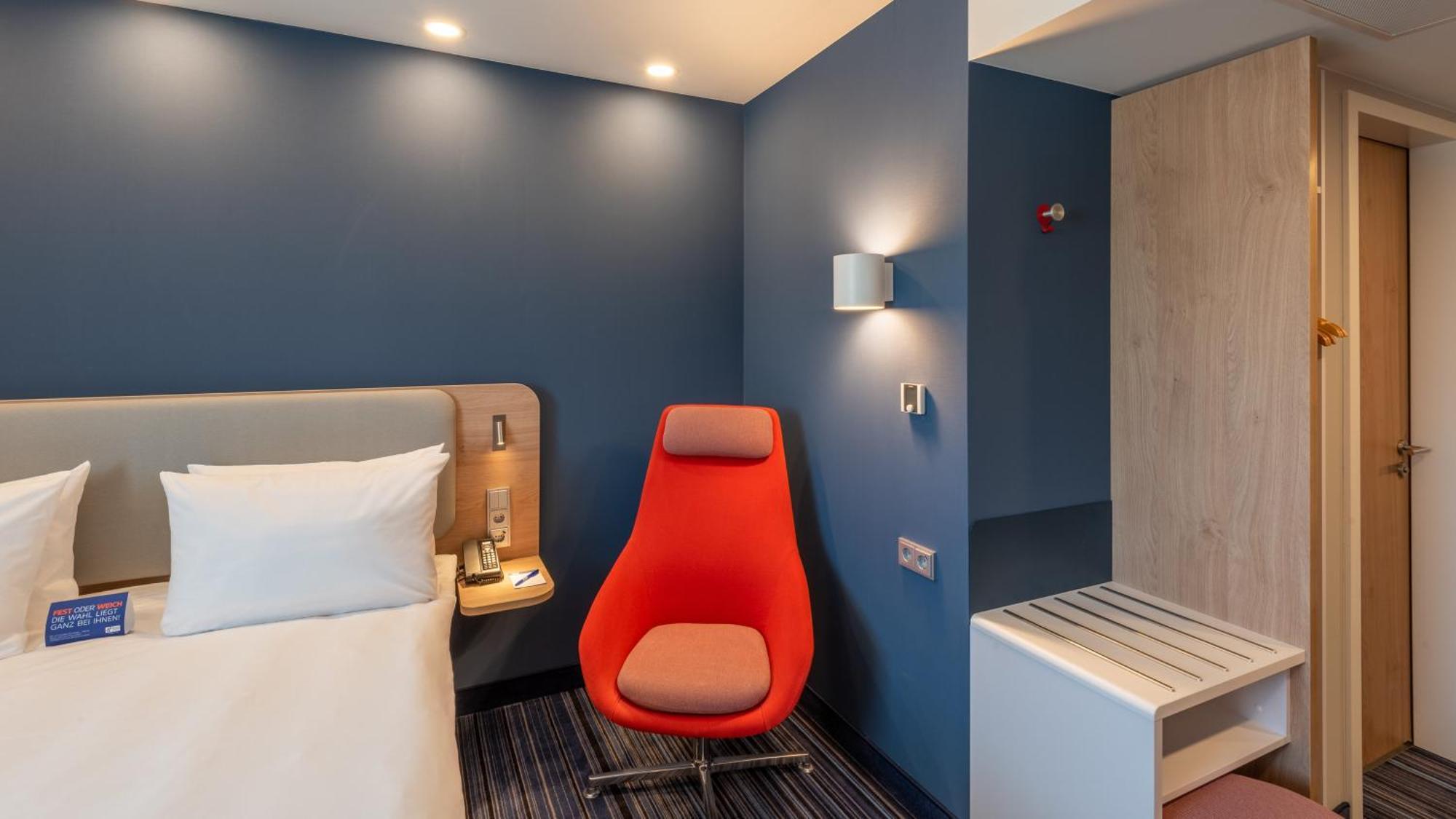 Holiday Inn Express - Hamburg South A7-As42 By Ihg Эгесторф Экстерьер фото